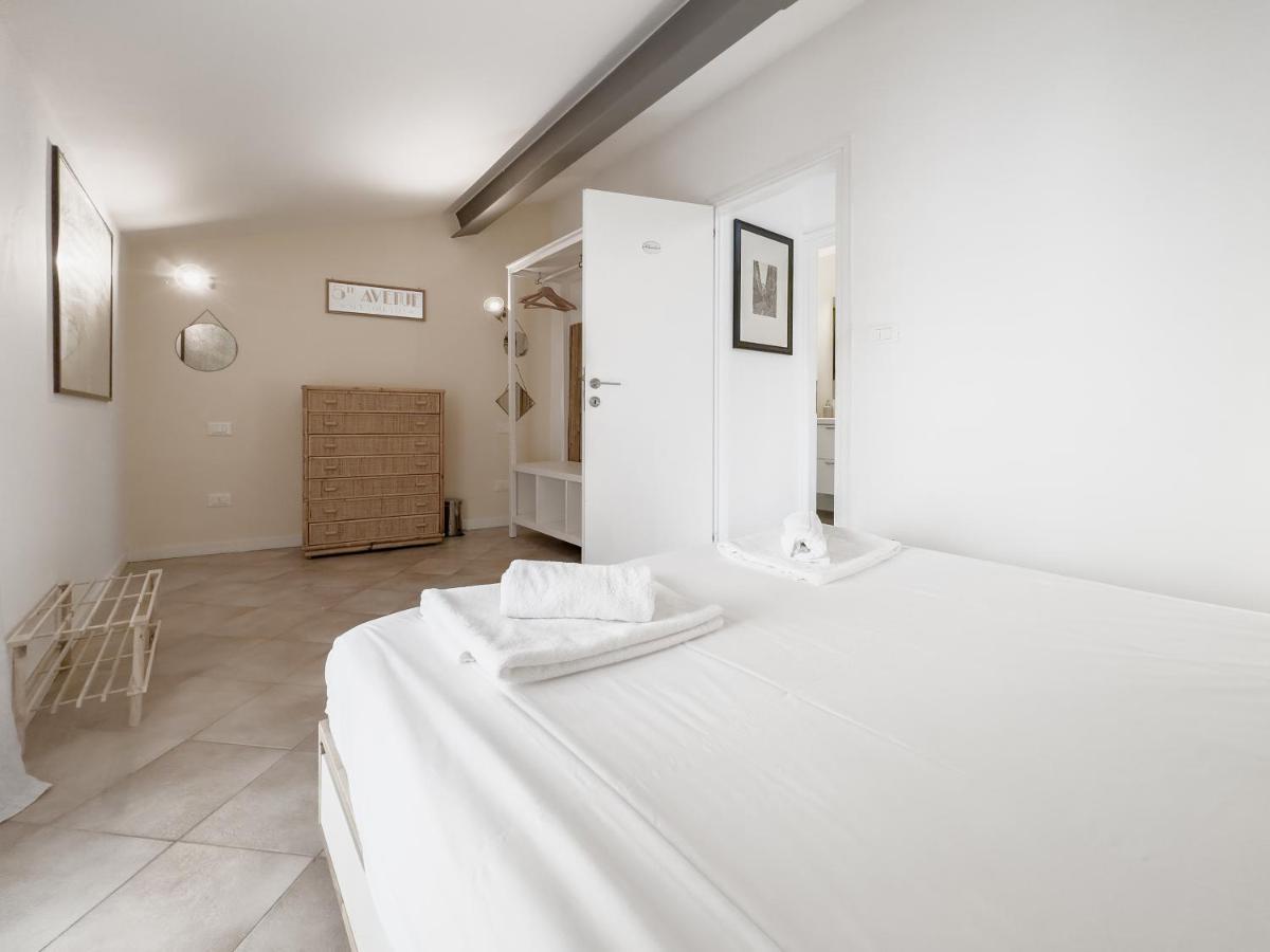 Realkasa Carro 7 Apartment Bologna Bagian luar foto